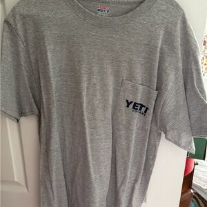 Hanes Light Gray Men's Tee with Pocket